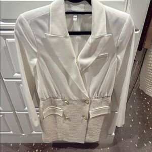 Elegant White Blazer with Gold Accents